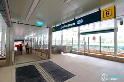 Jalan Besar (D8), Office #581150841